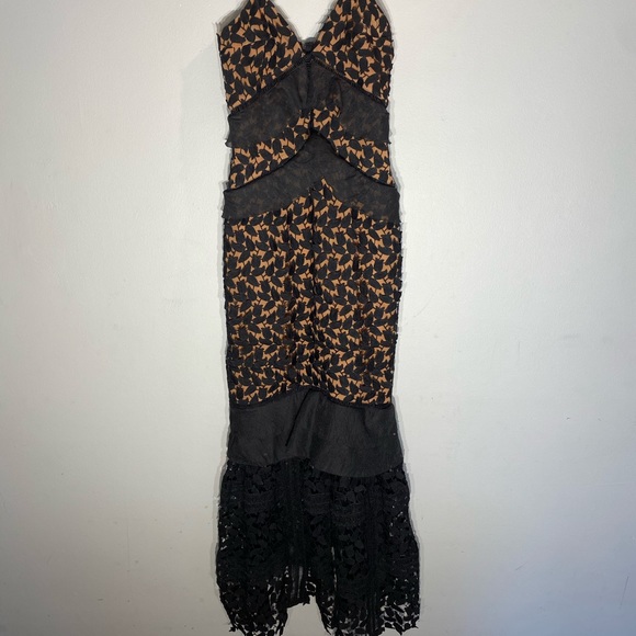 RoseLani Dresses & Skirts - Gorgeous Lace Gown**Small $348